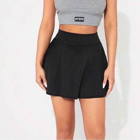 Black Tennis Skirt - Picture 2 of 5